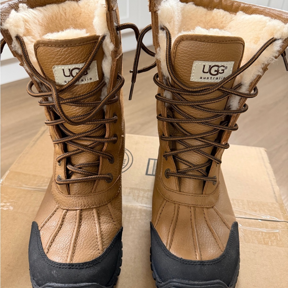 UGG ADIRONDACK WOMEN WINTER BOOTS SIZE 7